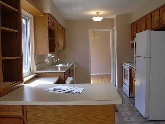 5th image of 2196 E Rolling Brook Ln