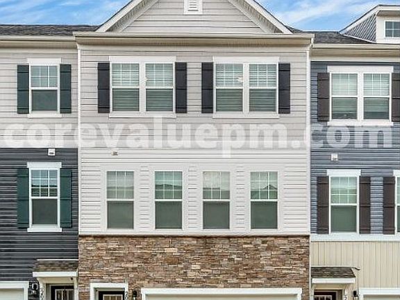2nd image of 2075 Hinshaw Dr