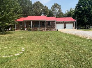 2430 Cardinal Rd, Mayfield, KY 42066