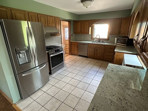 2nd image of 14165 Regis St