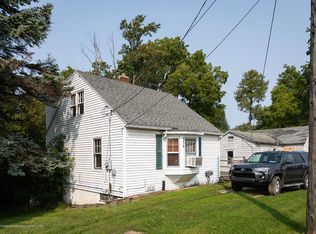 536 S Waverly Rd, Lansing, MI 48917