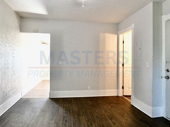 3rd image of 420 Barker St #C