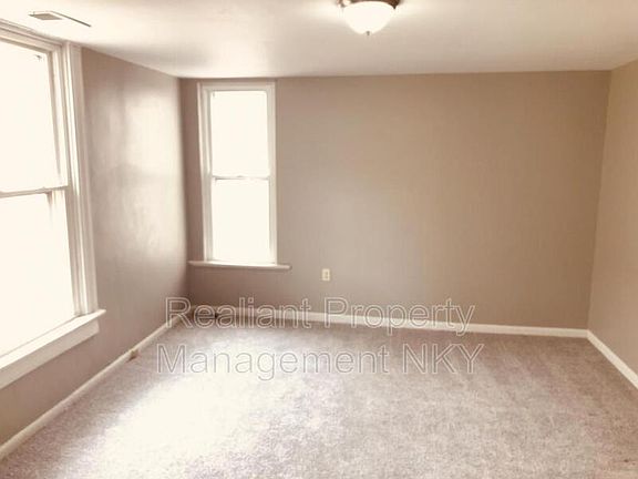 4th image of 510 5th Ave Unit 2