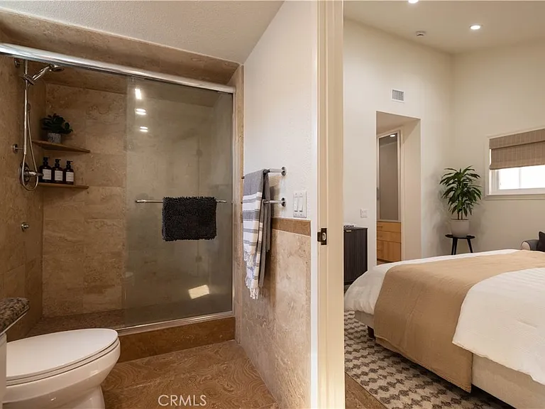 3012 W Oceanfront — Photo 29