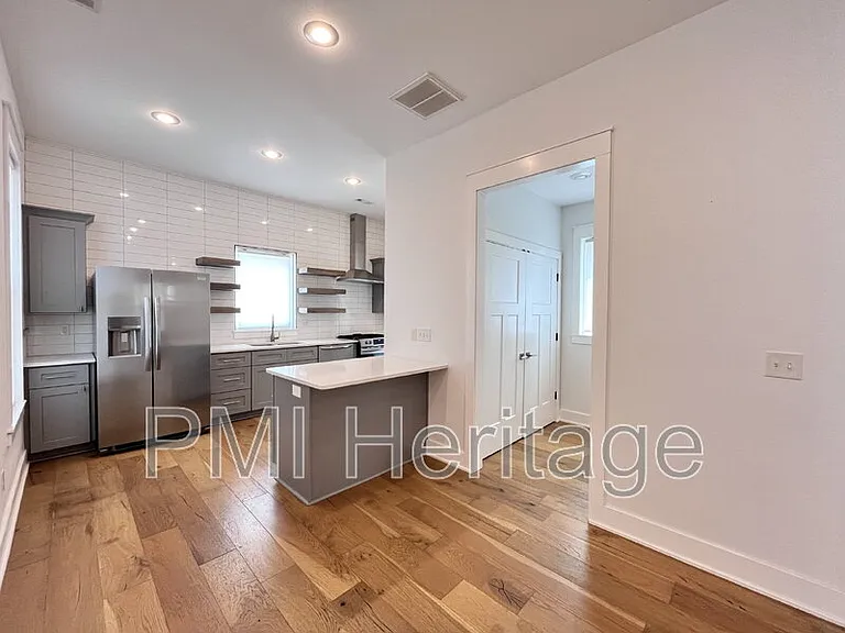 1372 S Duncan Ave — Photo 12