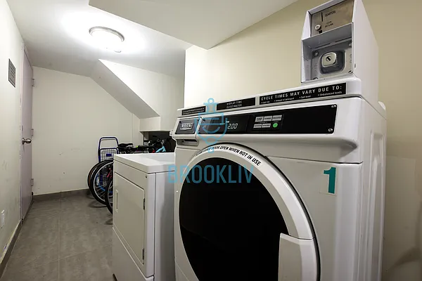 Rented by null | media 34