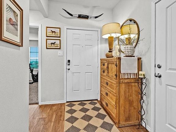 3rd image of 2429 Mulligan Ln