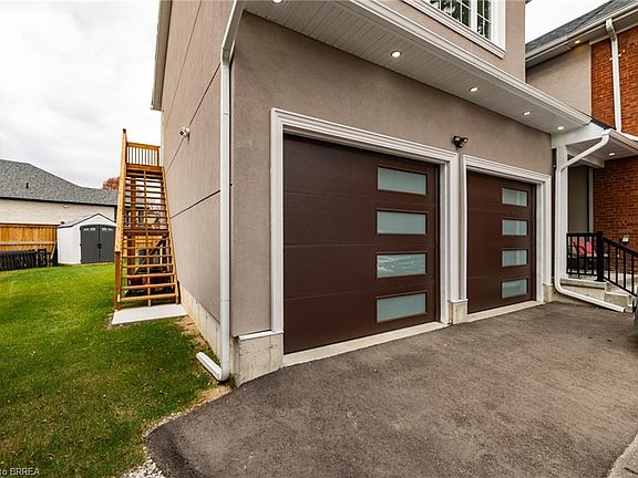 5th image of 169 Mount Pleasant St