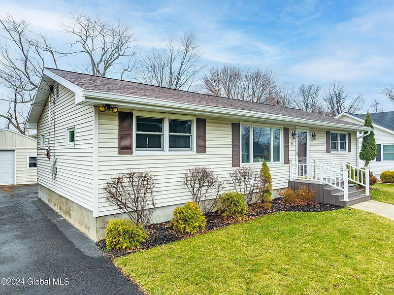 2nd image of 44 Hoyt Avenue