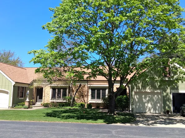 17652 Woodbridge Rd #2, Spring Lake, MI 49456
