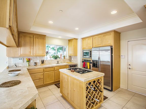 5th image of 2216 Clark Ln #A