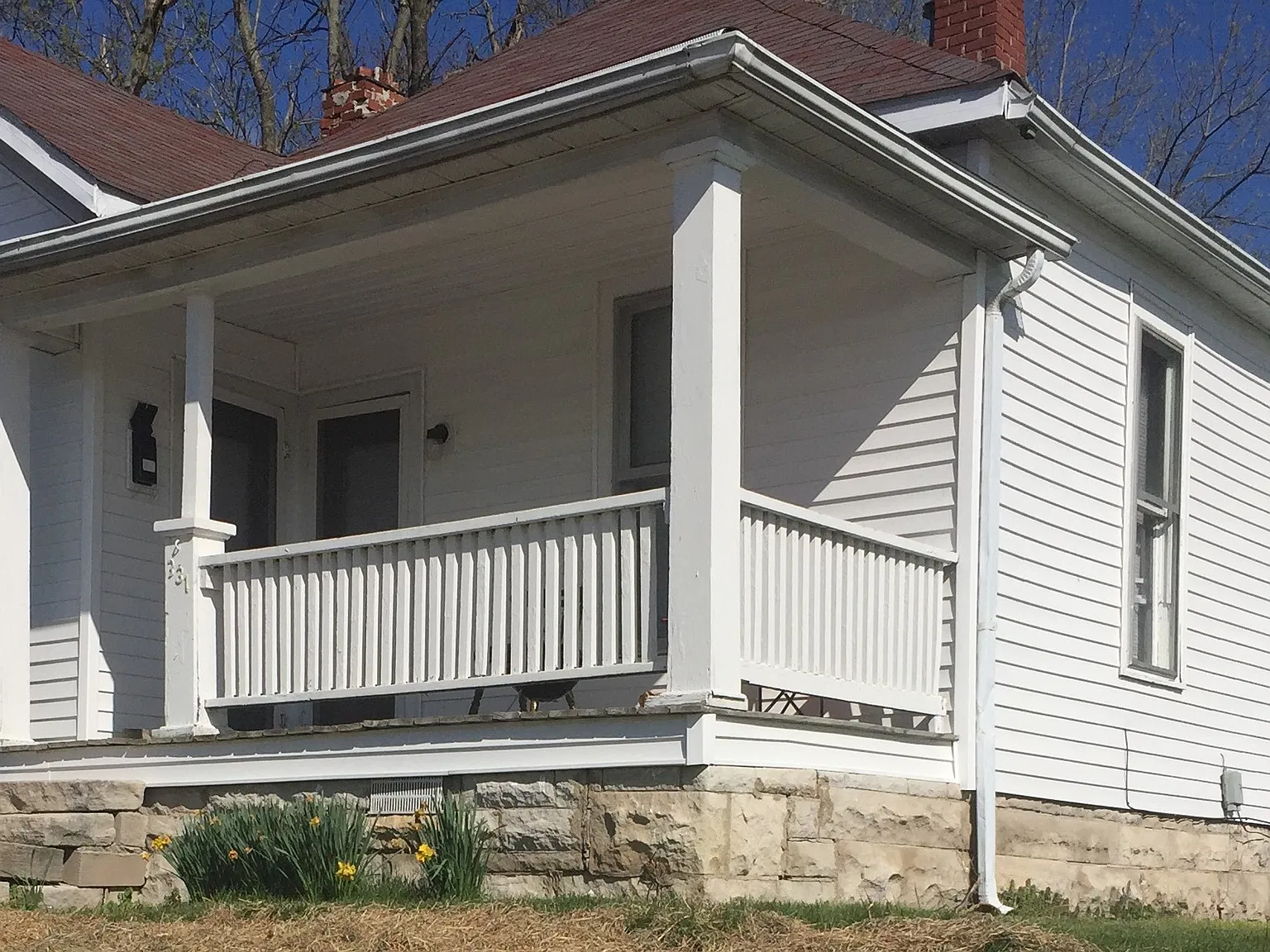 3 bed, 1166 sqft, $2,400 — Photo 1
