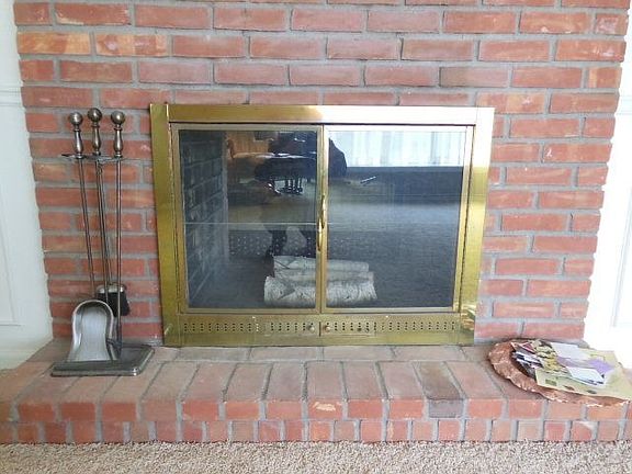 3rd image of 912 Victoria Dr