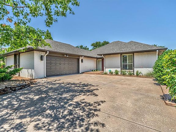 3rd image of 3621 Meadow Lark Ln