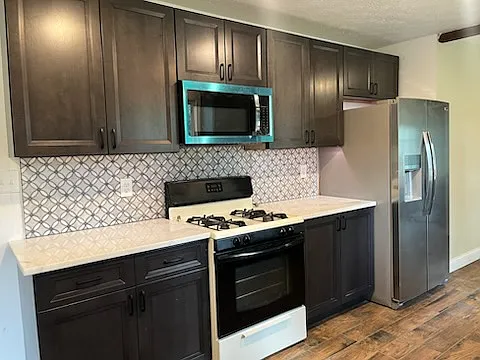 5636 Horning Rd — Photo 2