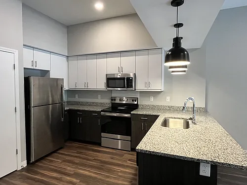 BLVD 64 Photo 1