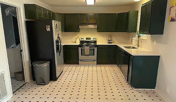 3 bed, 1398 sqft, $2,095 — Photo 2
