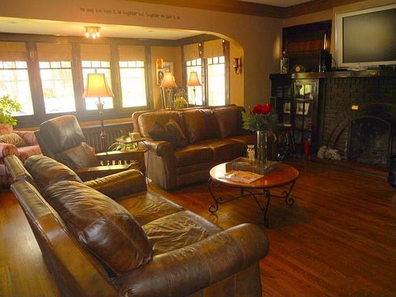 Spacious Living Room