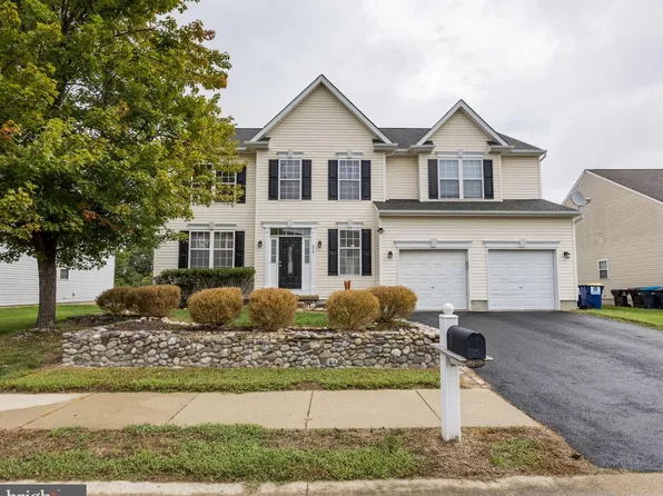 279 Coldwater Dr, Clayton, DE 19938