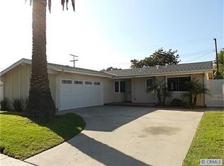 2853 N Greenbrier Rd, Long Beach, CA 90815