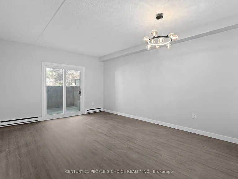 72 Main St E #107 — Photo 17