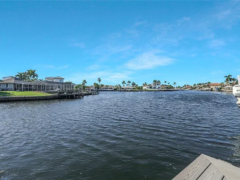 50 Copperfield Ct — Photo 6