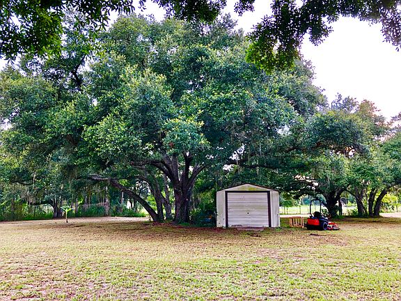 4th image of 2702 Bee Branch Lakes Dr