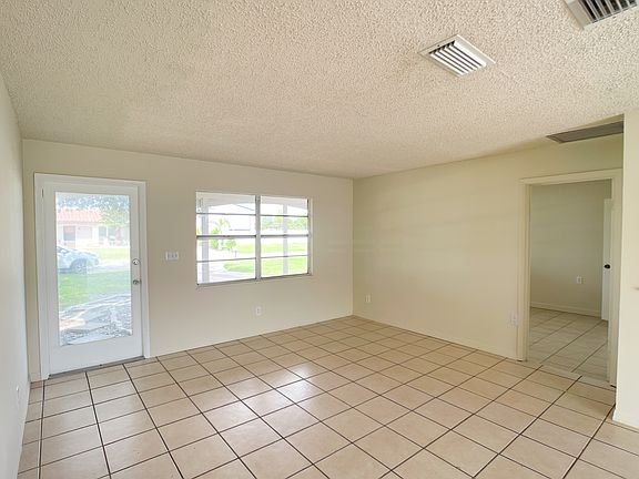 3rd image of 407 Rushmore Ave S