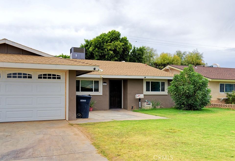 1st image of 460 Seville Ln