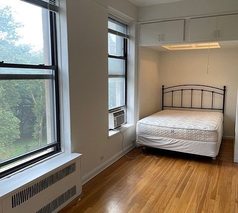 3rd image of 101 W 80th St APT 6C