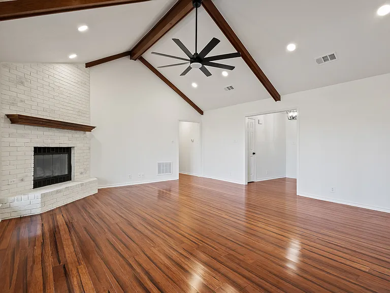 170 N Meadowbrook Dr — Photo 5