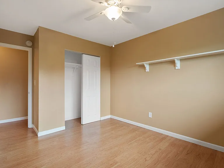 1221 Mount View Ln — Photo 14
