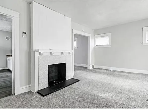 18105 Olympia Rd, Cleveland, OH 44112