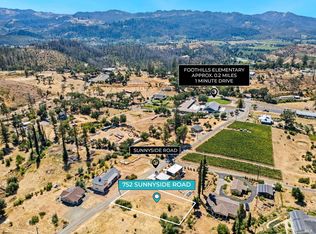 752 Sunnyside Rd, Saint Helena, CA 94574