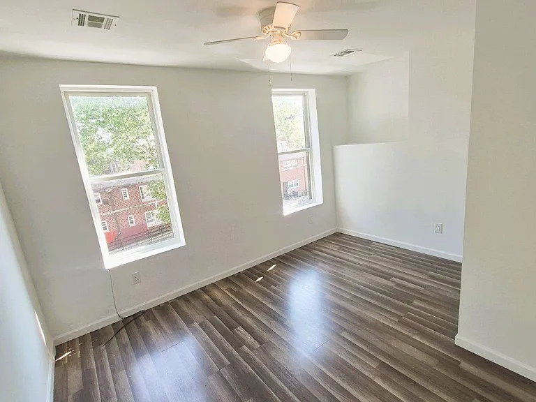 2626 Ridge Ave #28-5 — Photo 4