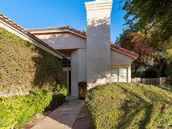 3rd image of 10832 E BELLFLOWER Drive