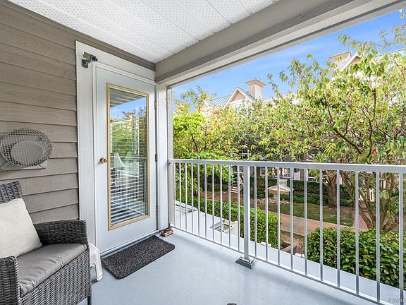 3rd image of 5888 Dover Cres #231