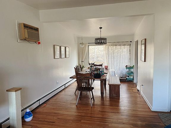 5th image of 543 Ventura Ct