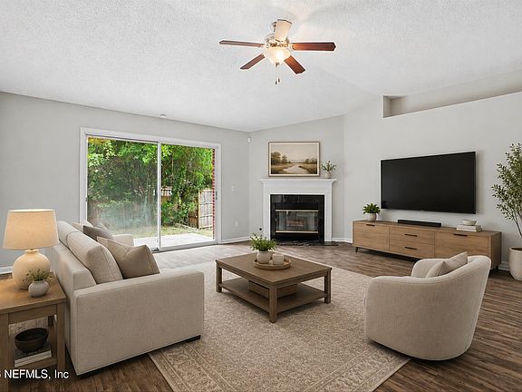 4th image of 5736 GUANA PARK Court