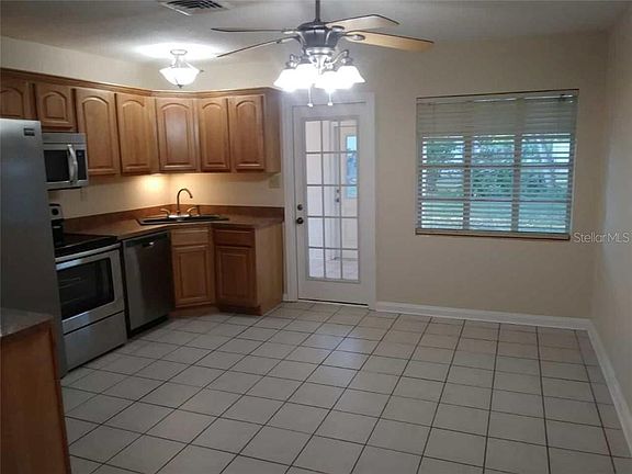 3rd image of 1544 S Lake Shipp Dr