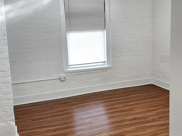 3917 W Potomac Ave #G — Photo 8