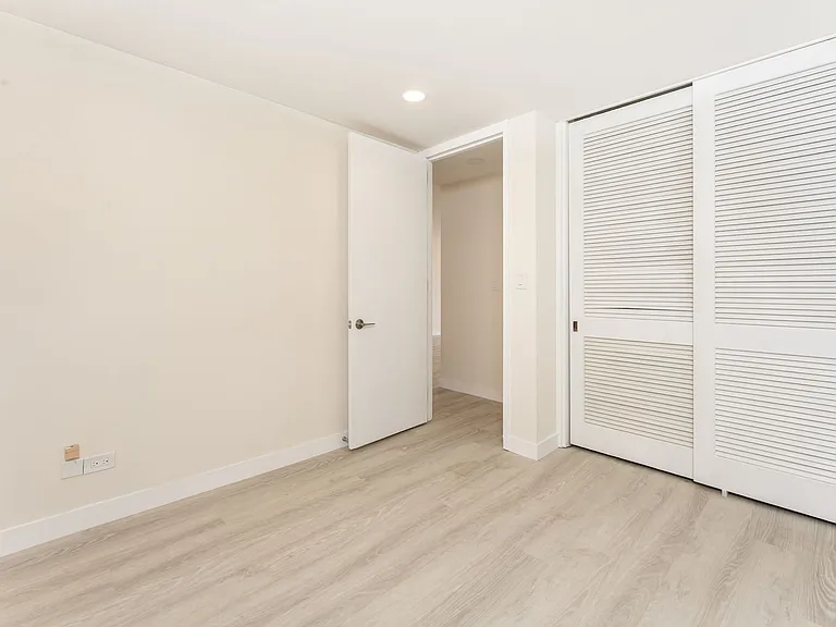 1717 Ala Wai Blvd #2402 — Photo 17
