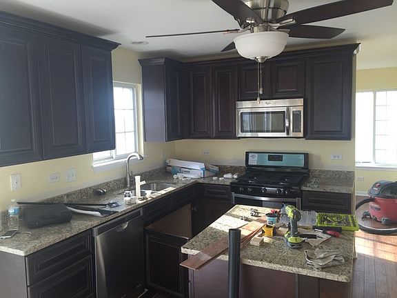 2nd image of 836 Grant Dr