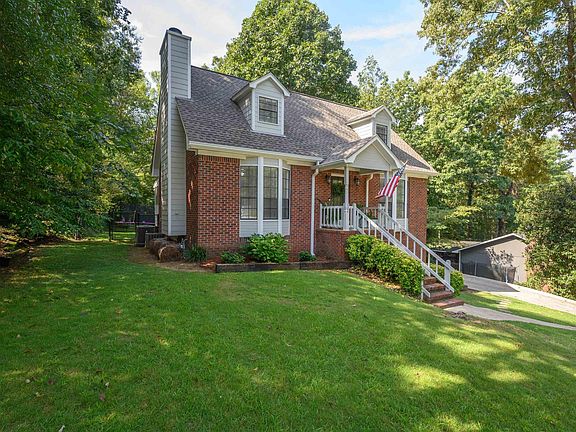 2nd image of 226 Tradewinds Cir