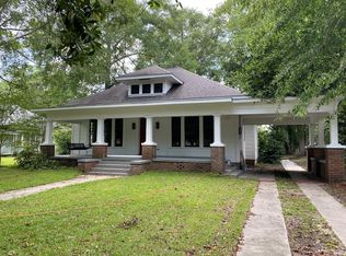 105 Mamie St, Hattiesburg, MS 39401