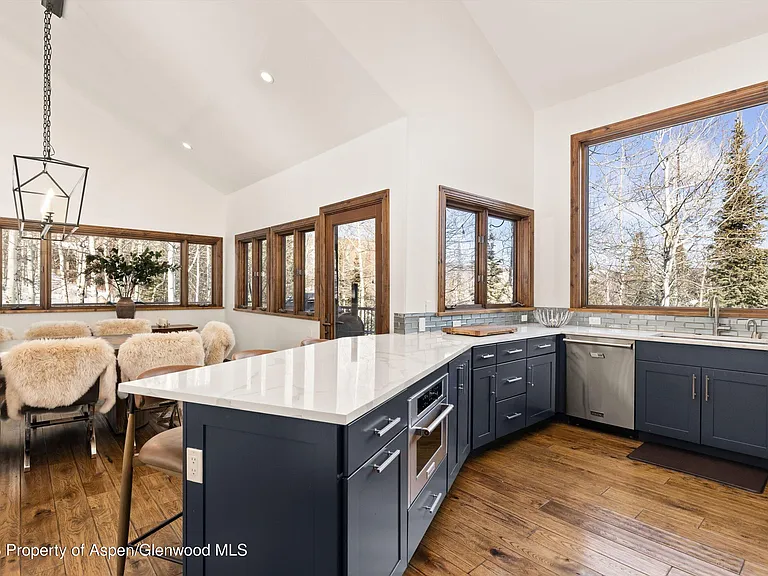 435 Faraway Rd — Photo 11