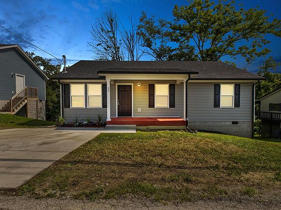 4th image of 30 Hughes Ave