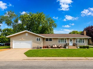 395 S Michigan Ave, Bradley, IL 60915