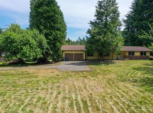 2453 Woods Rd E, Pt Orchard, WA 98366