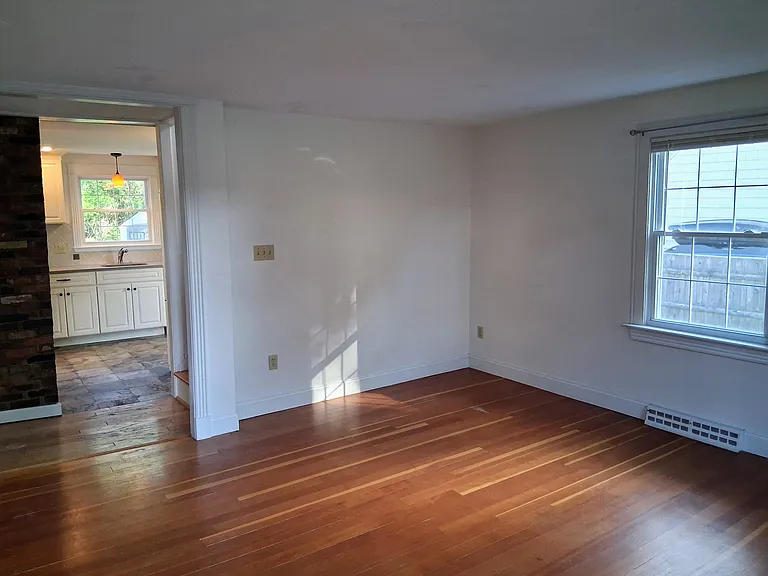 19 Harding Ave — Photo 9